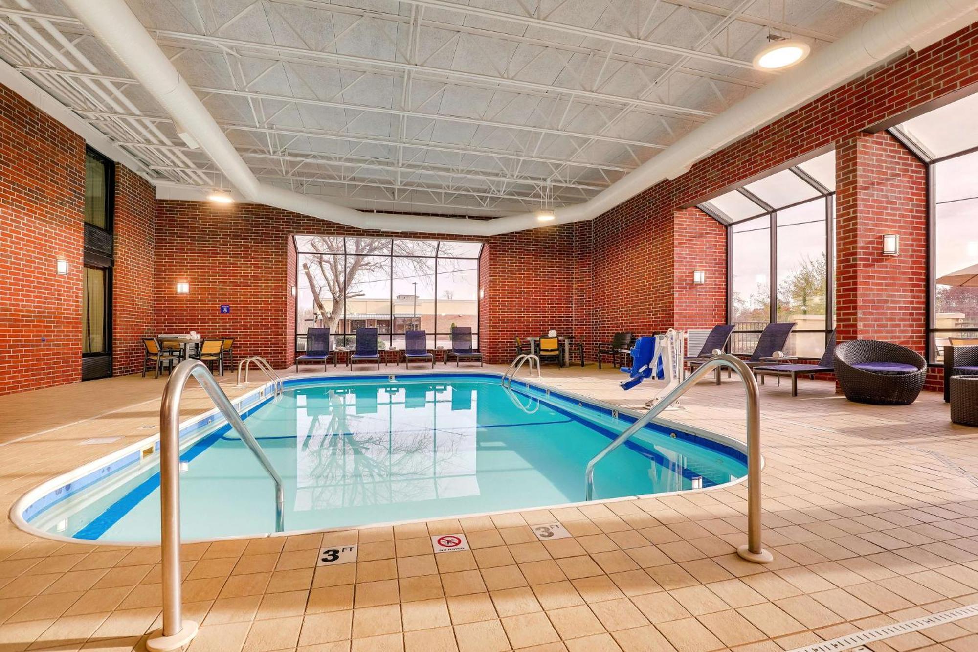 Drury Inn & Suites Springfield Exterior photo